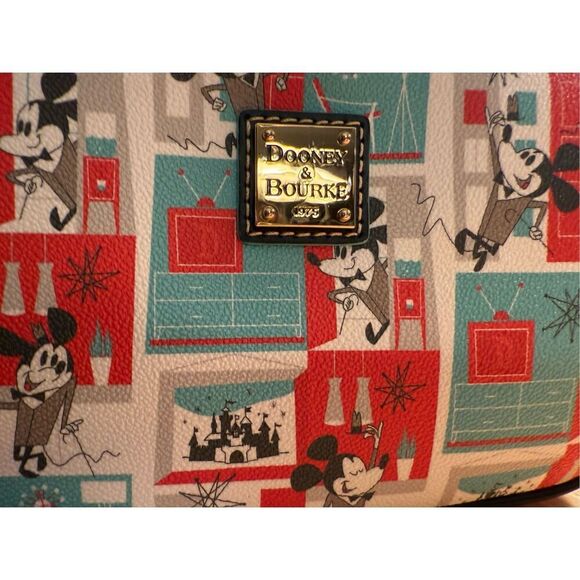Dooney & Bourke Disney Mid Century Mickey Camera Bag NWT - Picture 2 of 12